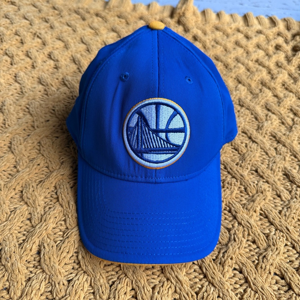 Golden State Warriors Blue Yellow adidas Fitted Cap Hat - Size: L/XL Fitmax